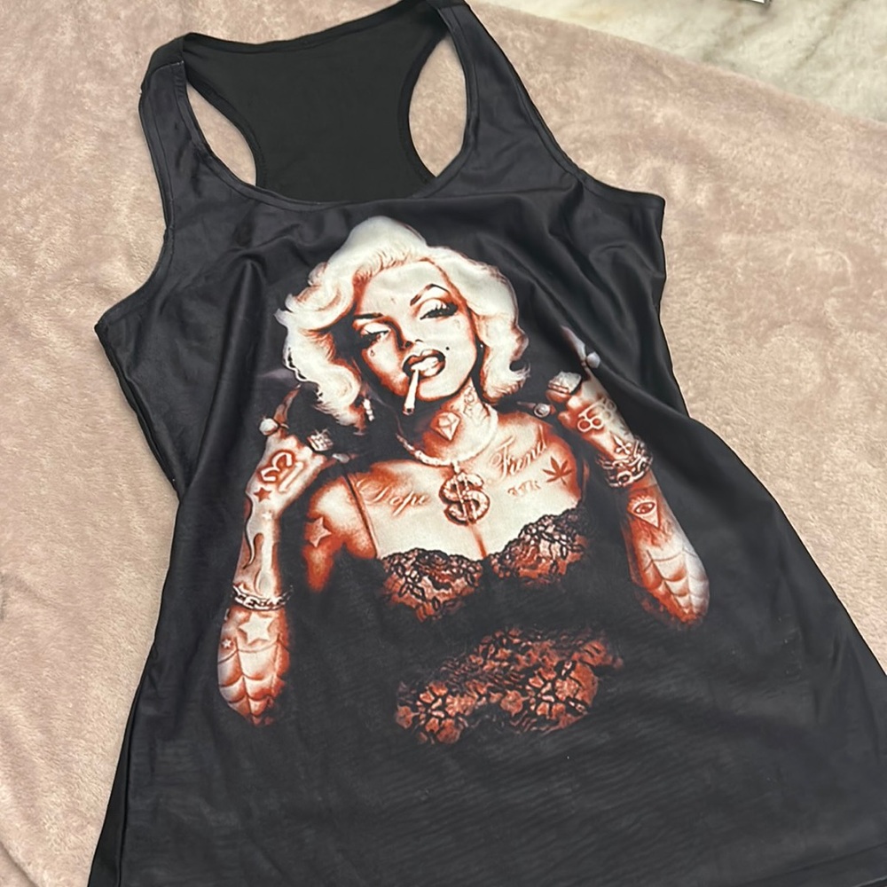 Black Marilyn Monroe shirt